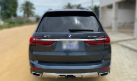 BMW X7 40i Drive