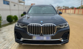 BMW X7 40i Drive